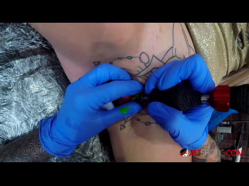 ❤️ Si Sully Savage adunay tattoo sa iyang clitoris ❤️❌ super porn sa ceb.redporn-tv.ru ﹏